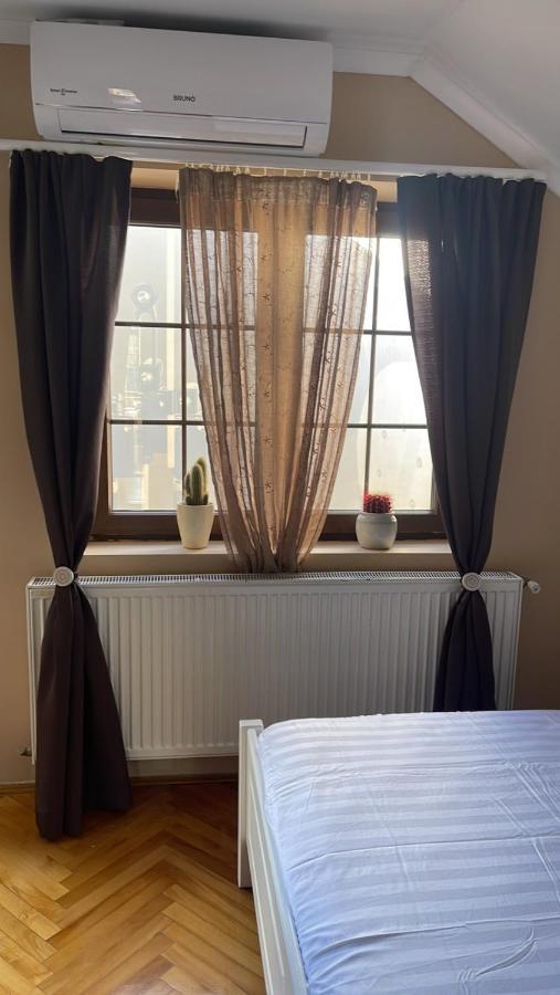 Guesthouse 12A Пристина Екстериор снимка