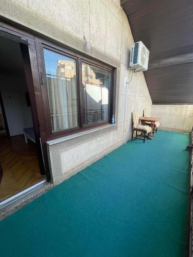 Guesthouse 12A Пристина Екстериор снимка